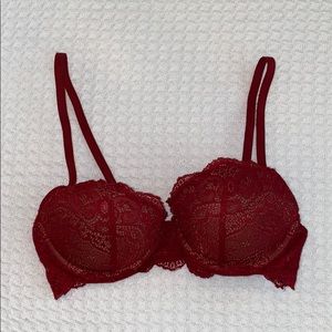 Gillian & O’Malley Red Lace 34B Bra
